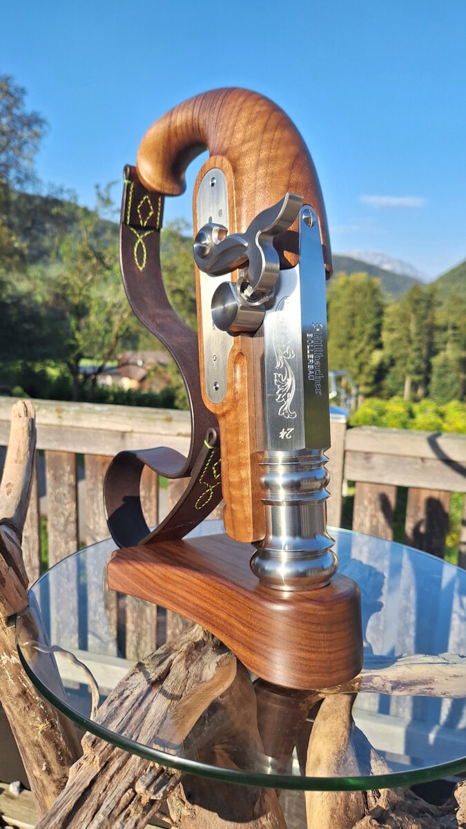 Höllbacher Böllerbau von WMS Holzhandwerk OG